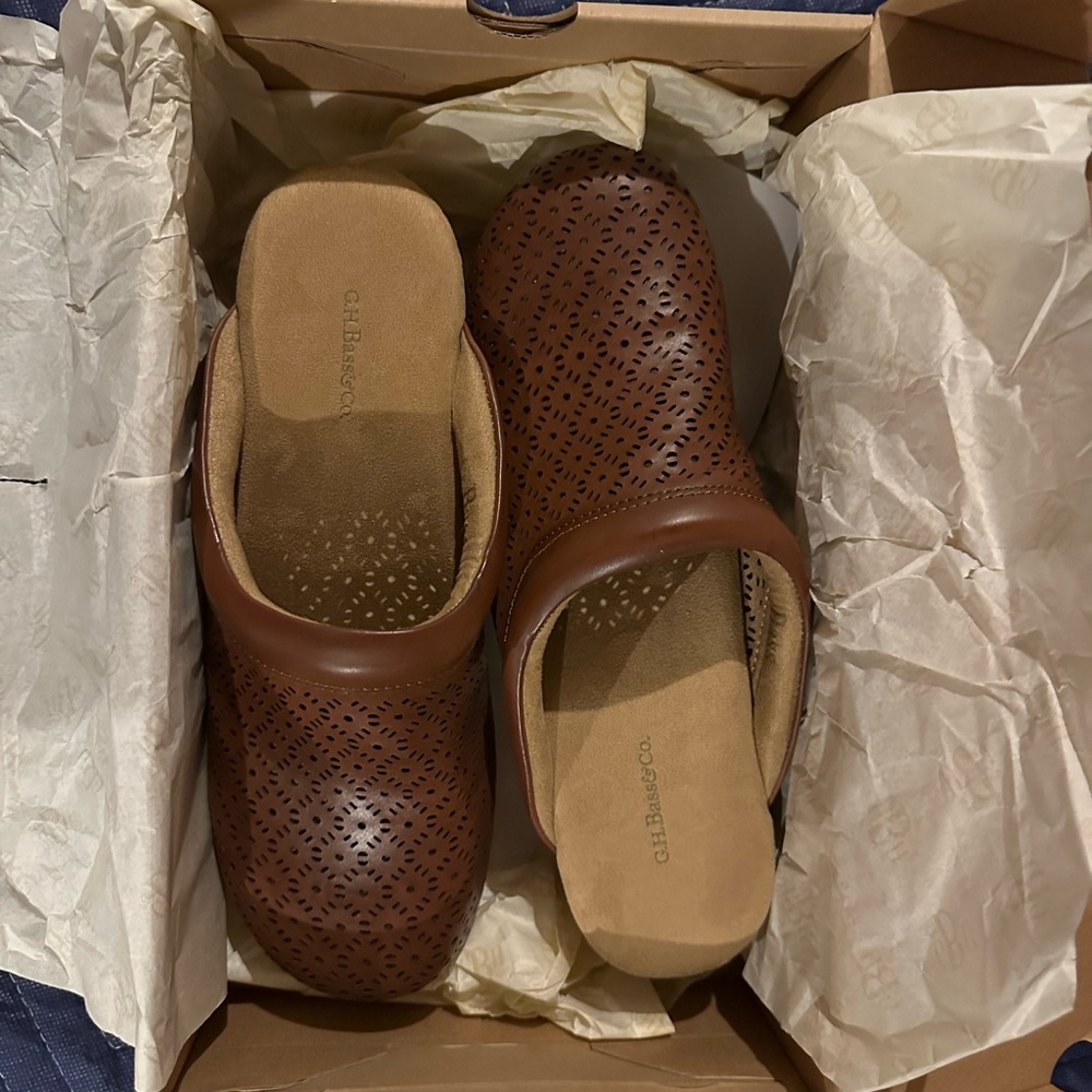 Bass Brown Clogs